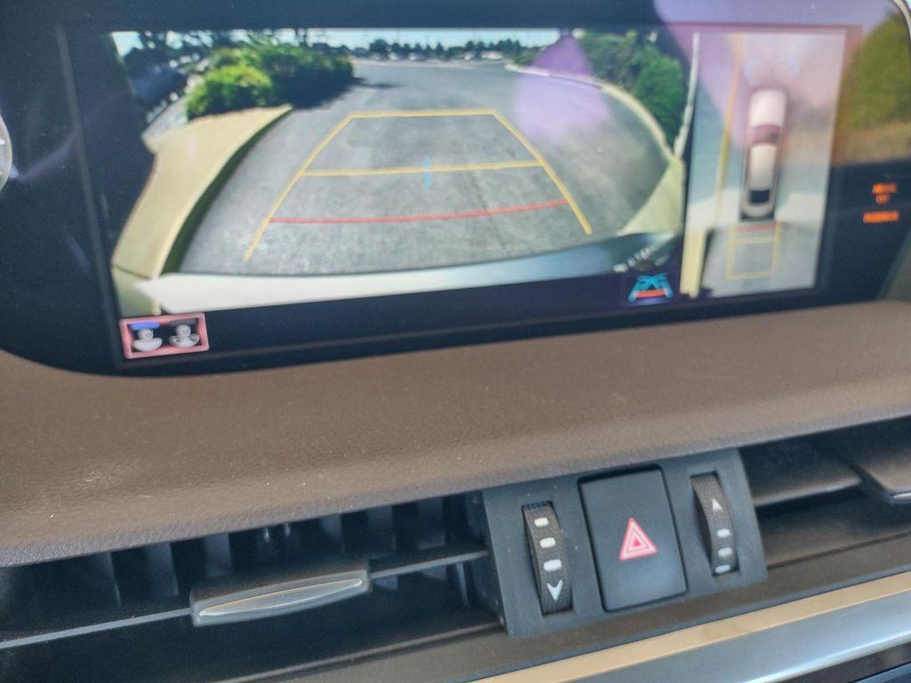 used 2020 Lexus ES 300h car, priced at $37,853