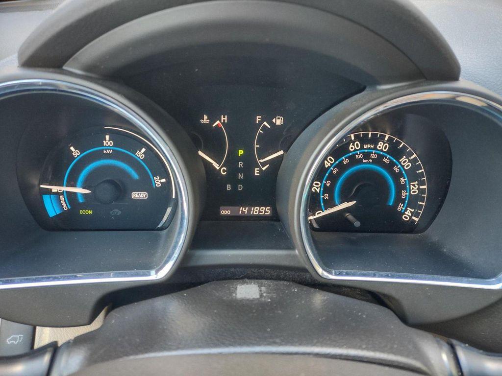 used 2010 Toyota Highlander Hybrid car, priced at $11,555