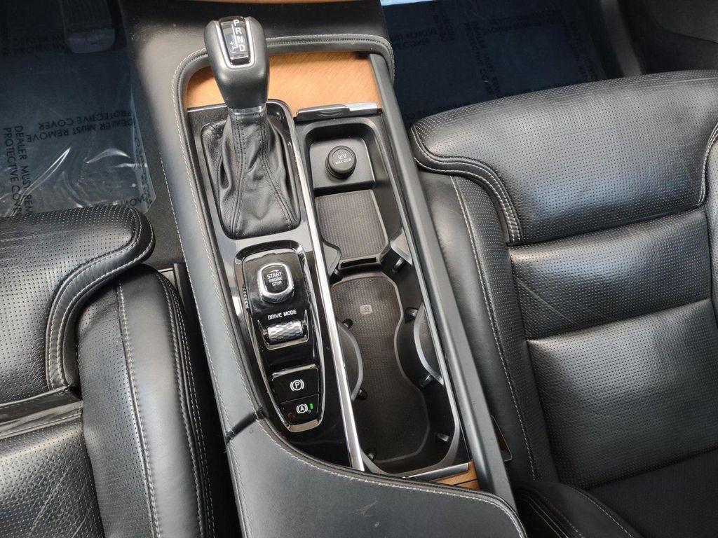used 2018 Volvo XC90 car, priced at $14,595