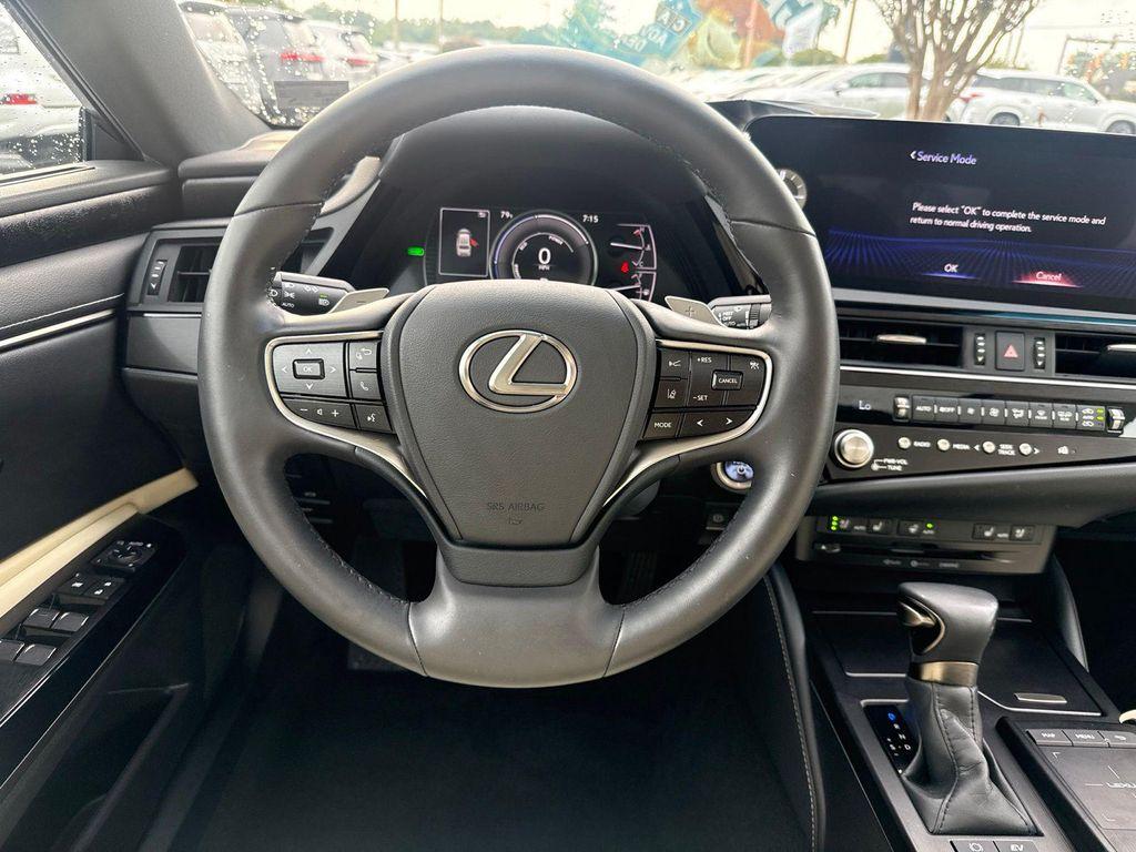 used 2022 Lexus ES 300h car, priced at $42,792