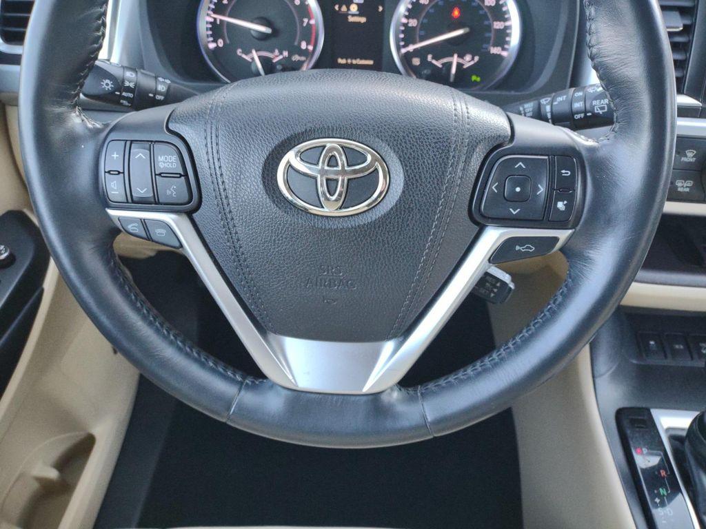 used 2015 Toyota Highlander car, priced at $20,995