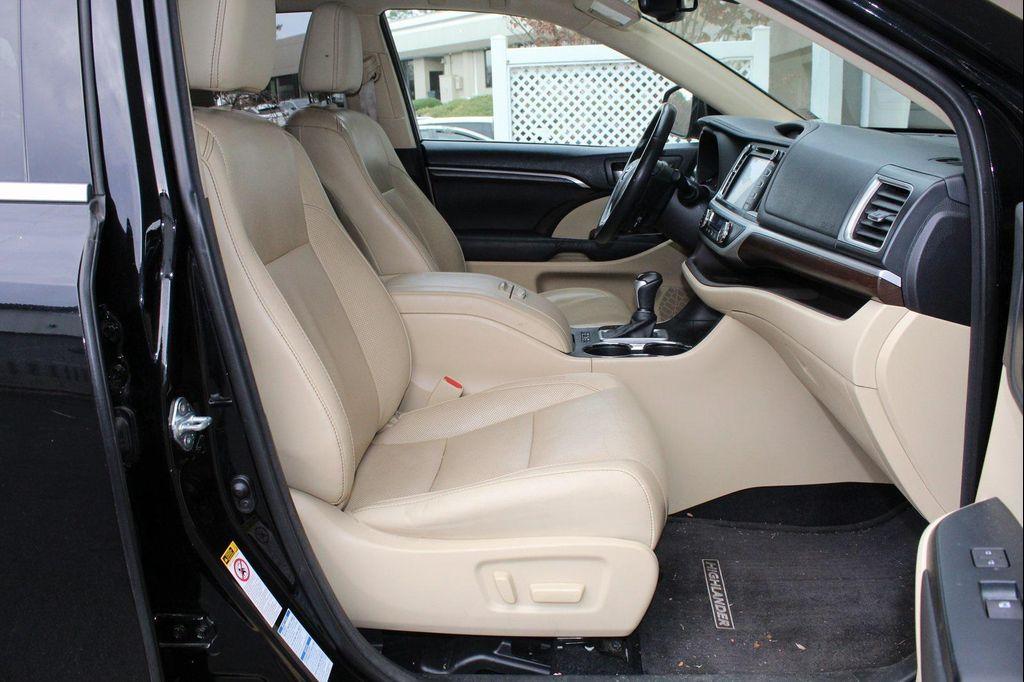 used 2015 Toyota Highlander car, priced at $20,995