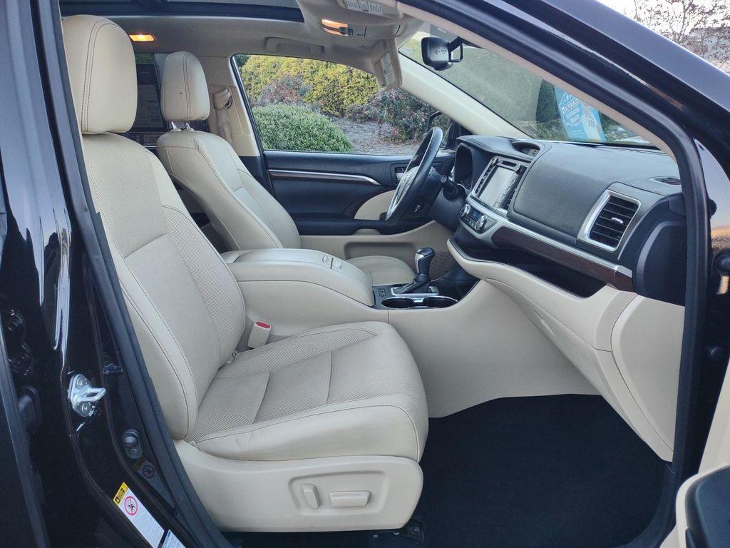 used 2015 Toyota Highlander car, priced at $20,995