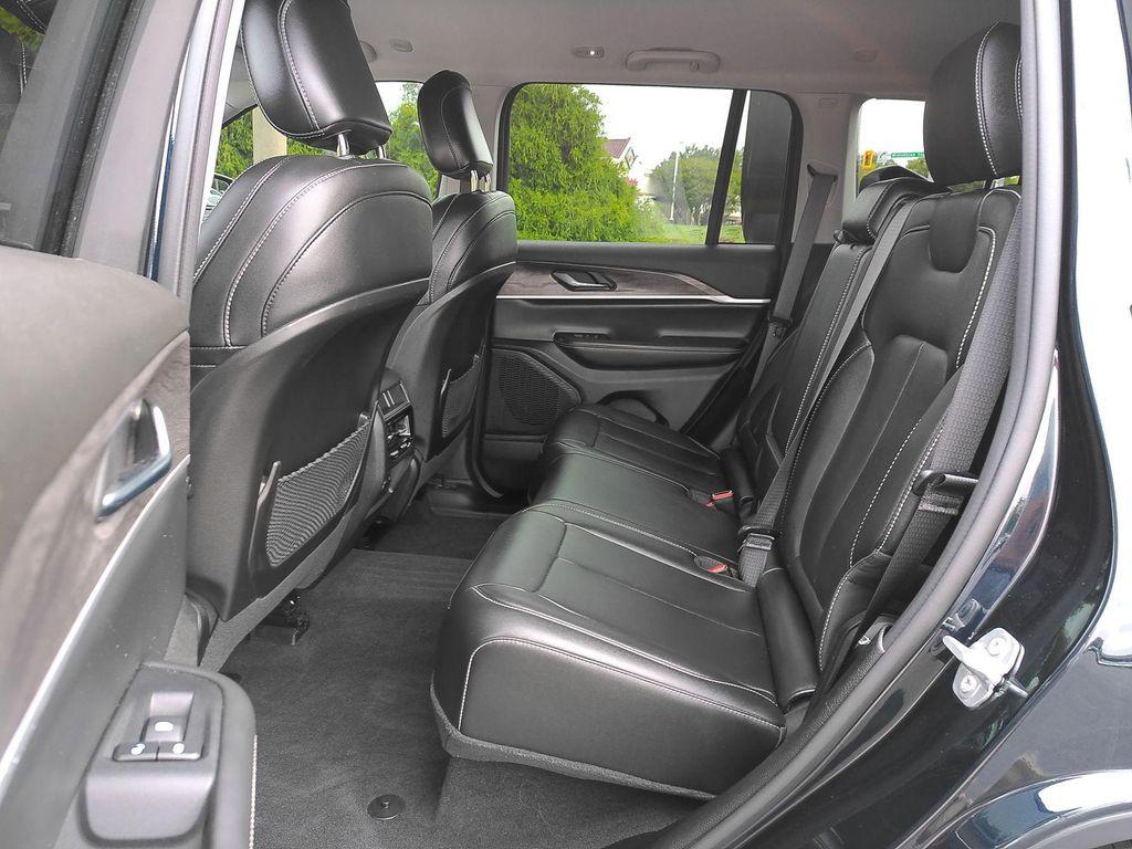 used 2024 Jeep Grand Cherokee car, priced at $36,692