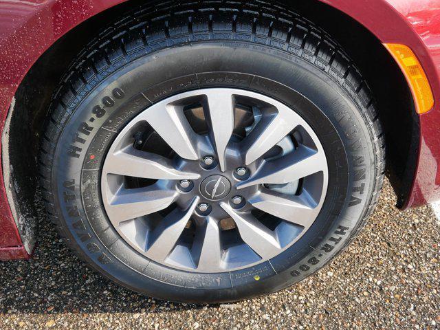 used 2021 Chrysler Pacifica Hybrid car, priced at $28,498