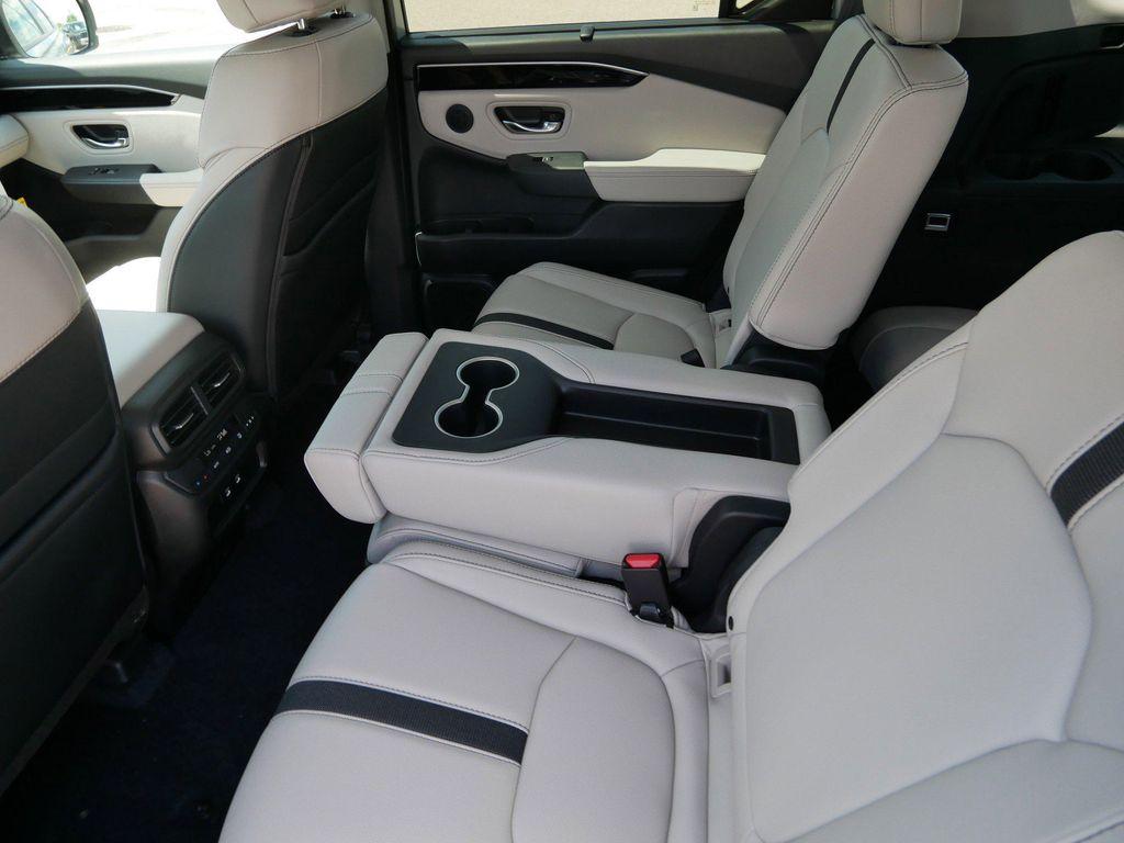 new 2026 Honda Pilot car, priced at $48,939