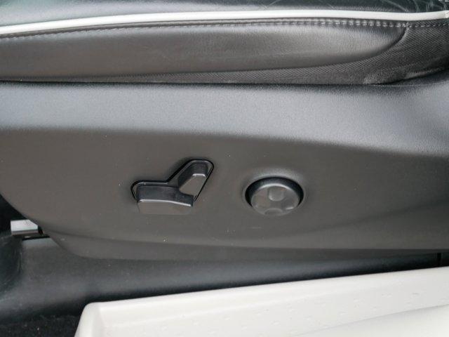 used 2023 Chrysler Pacifica car, priced at $34,898