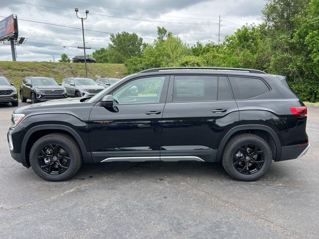 new 2025 Volkswagen Atlas car, priced at $49,646