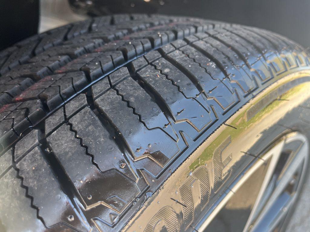 new 2026 Volkswagen Atlas car, priced at $58,402