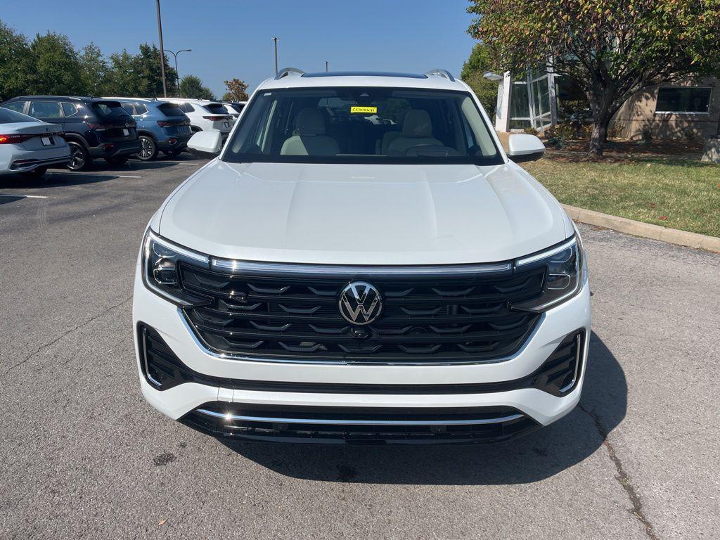 new 2026 Volkswagen Atlas car, priced at $58,402