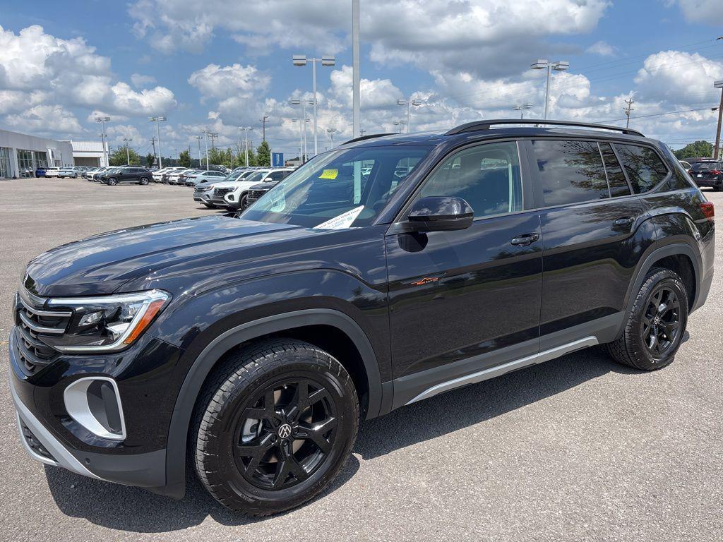 new 2026 Volkswagen Atlas car, priced at $50,682