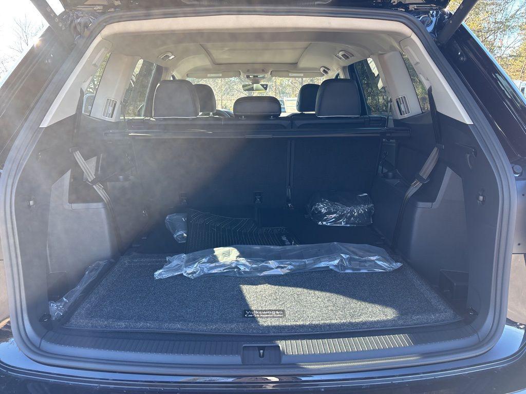 new 2026 Volkswagen Atlas car, priced at $57,303