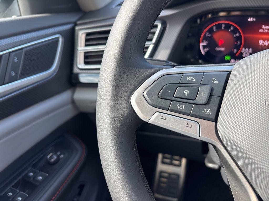 new 2026 Volkswagen Atlas car, priced at $51,137