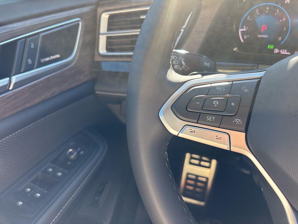 new 2026 Volkswagen Atlas car, priced at $56,889