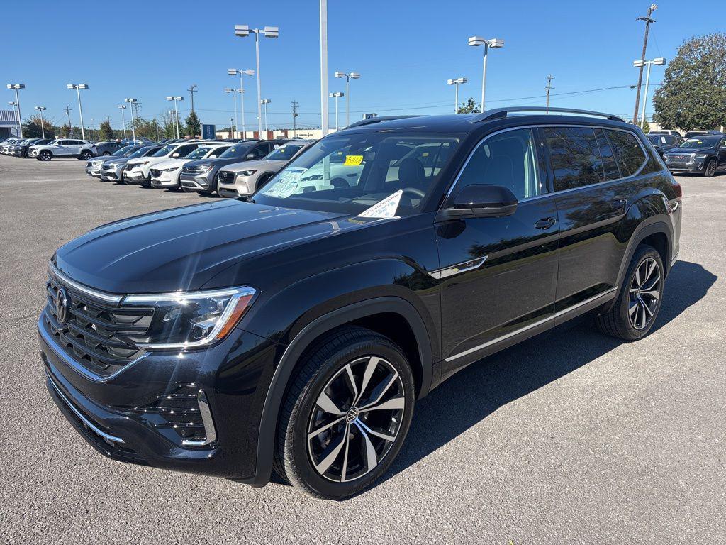 new 2026 Volkswagen Atlas car, priced at $56,889