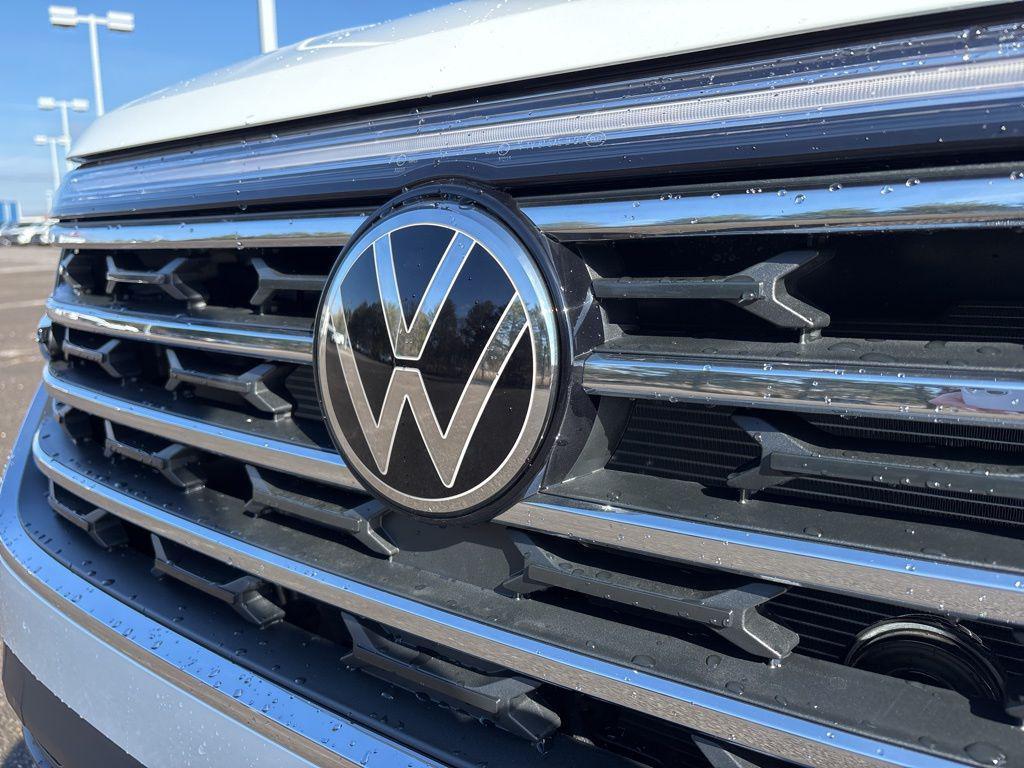 new 2026 Volkswagen Atlas car, priced at $49,093
