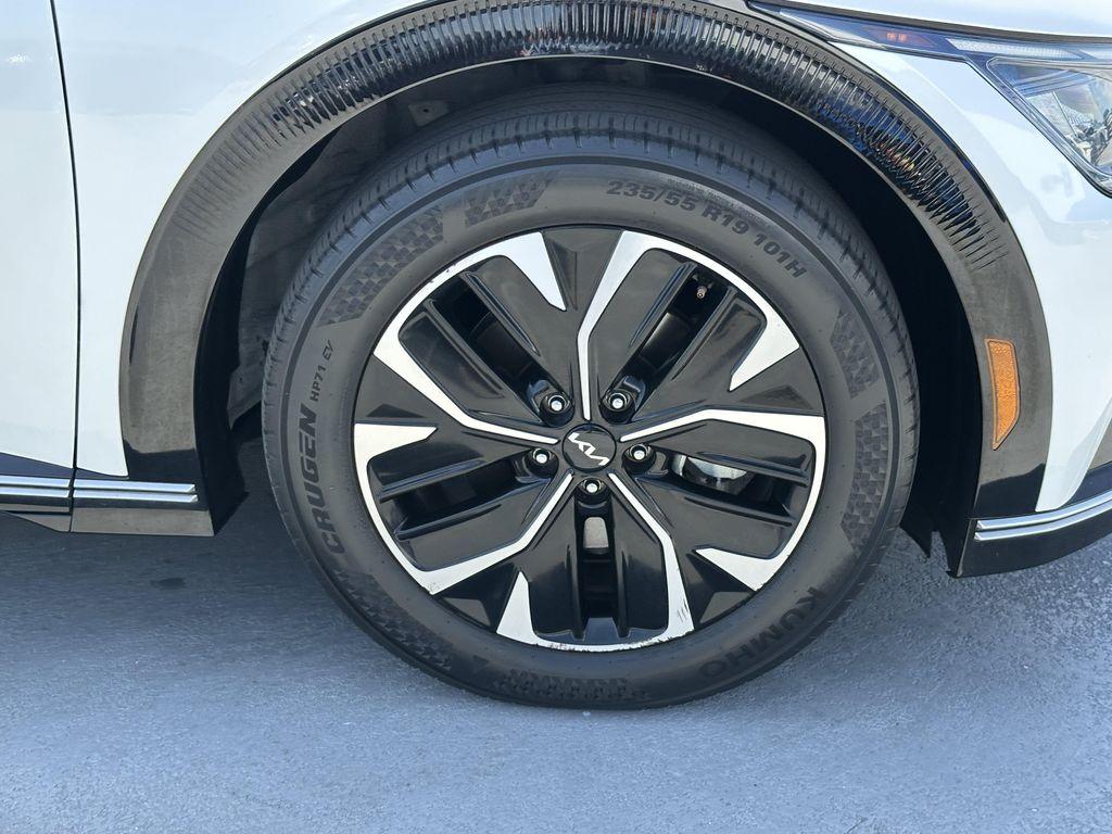 used 2022 Kia EV6 car, priced at $23,122