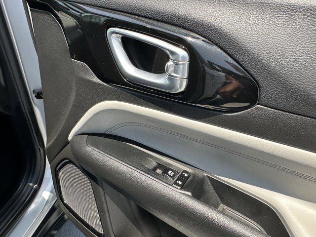 used 2025 Jeep Compass car, priced at $21,895