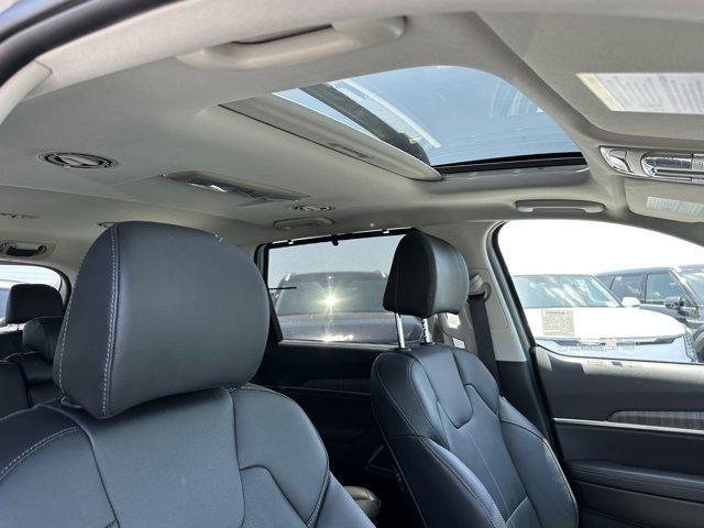 used 2025 Kia Telluride car, priced at $39,488