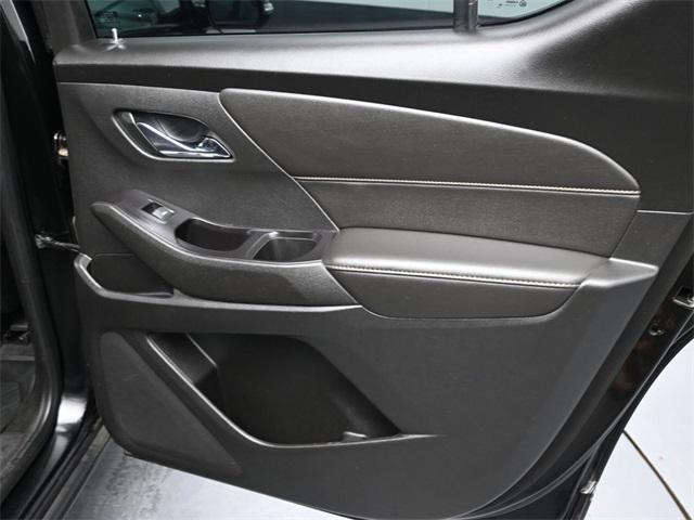 used 2020 Chevrolet Traverse car, priced at $23,974