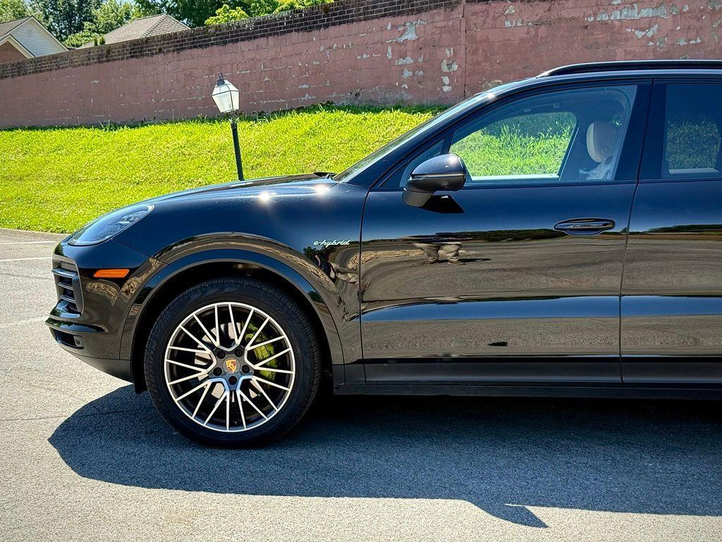 used 2019 Porsche Cayenne car, priced at $27,489