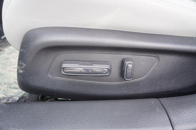 new 2026 Honda Civic Hybrid car, priced at $33,647