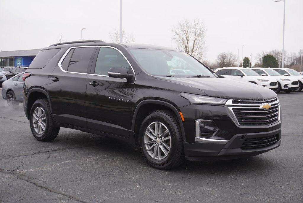 used 2023 Chevrolet Traverse car, priced at $31,300