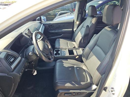 used 2025 Honda Odyssey car, priced at $39,977
