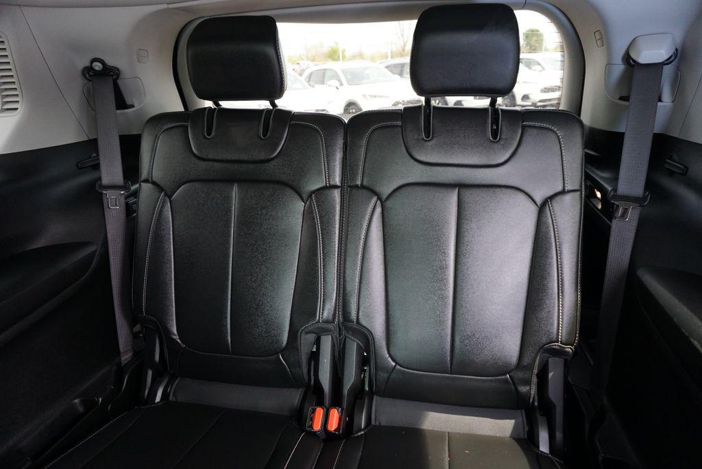 used 2023 Jeep Grand Cherokee L car, priced at $33,500