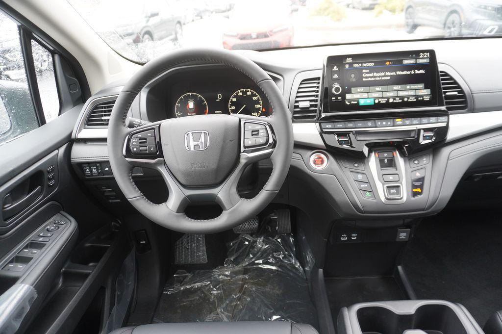 new 2026 Honda Odyssey car, priced at $43,695