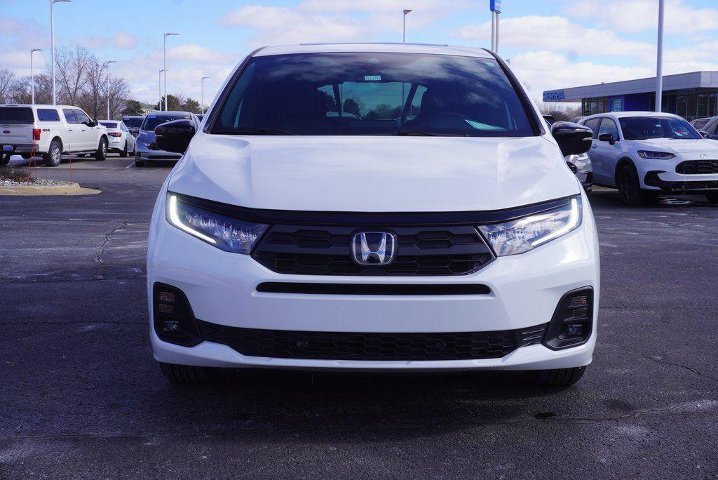 new 2026 Honda Odyssey car, priced at $43,695