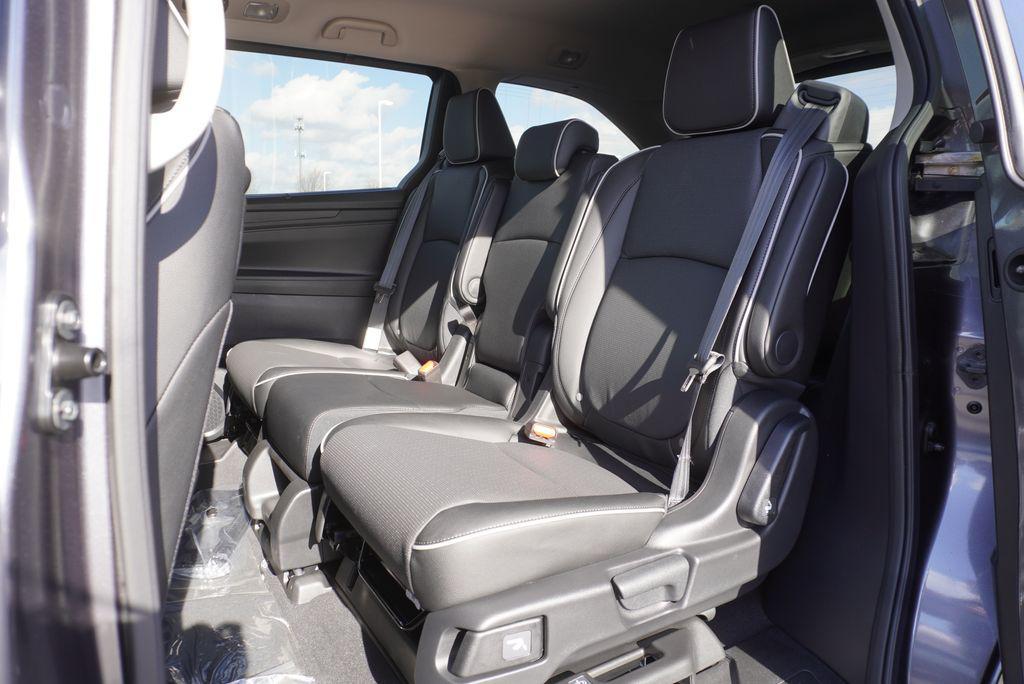 new 2026 Honda Odyssey car, priced at $50,440