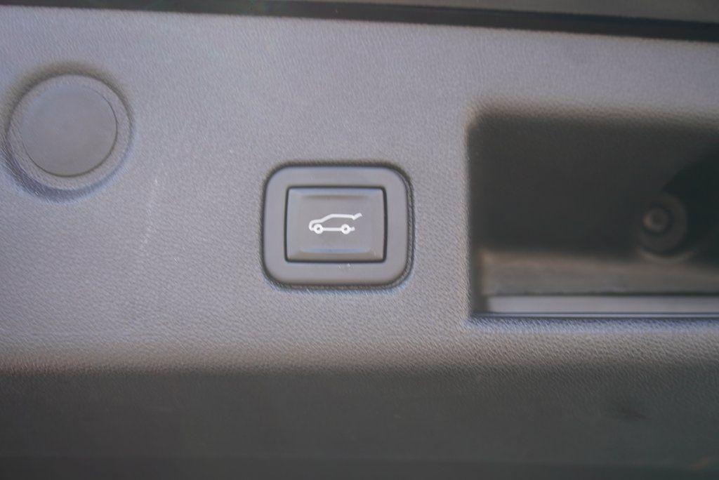 used 2023 Chevrolet Equinox car, priced at $21,999