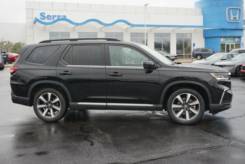 used 2023 Honda Pilot car, priced at $43,977