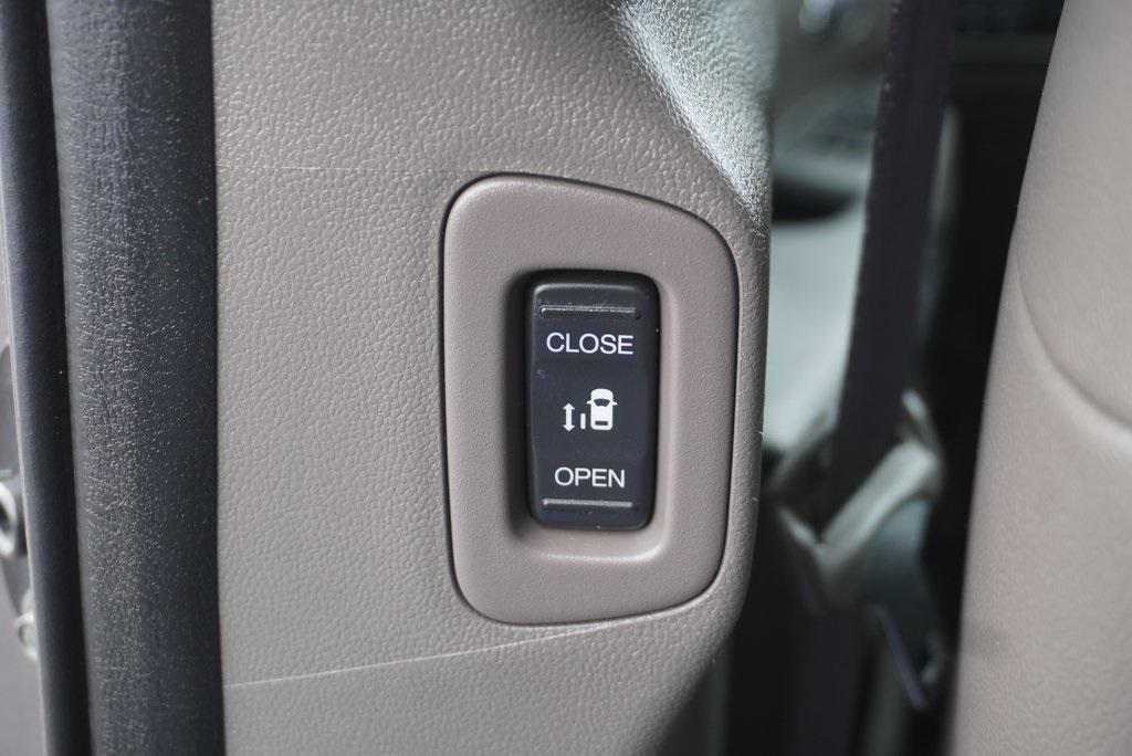 used 2016 Honda Odyssey car, priced at $14,990