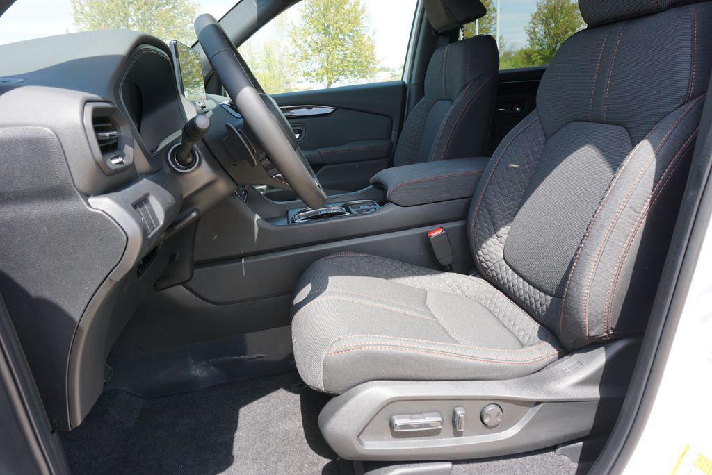 new 2026 Honda Pilot car, priced at $45,245