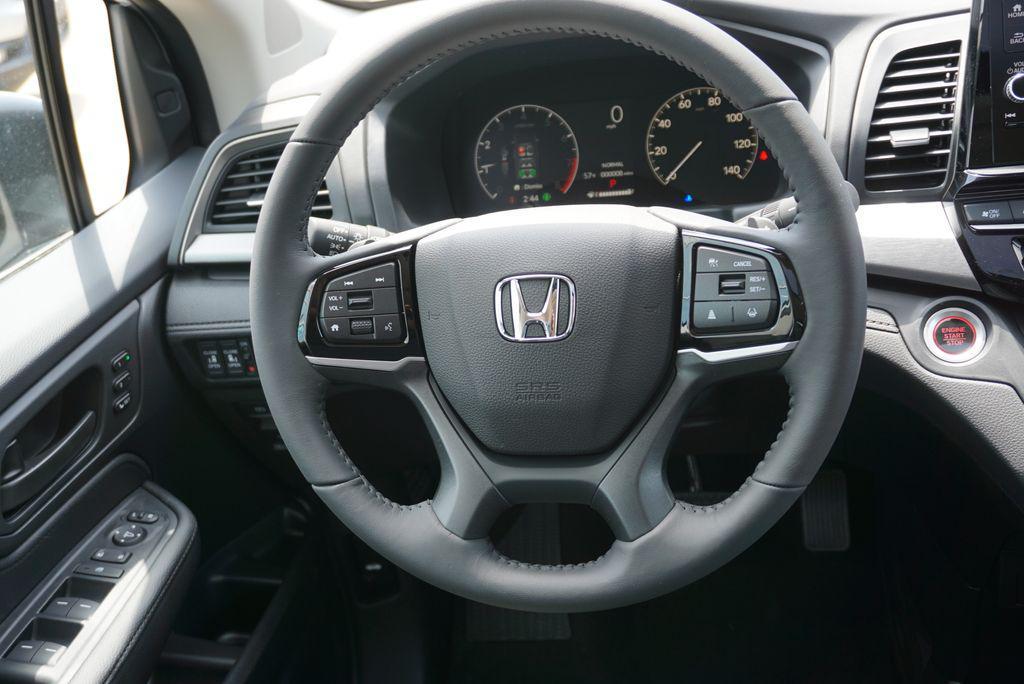 new 2026 Honda Odyssey car, priced at $42,664