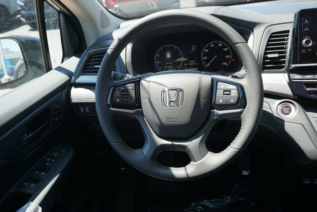 new 2026 Honda Odyssey car, priced at $43,983