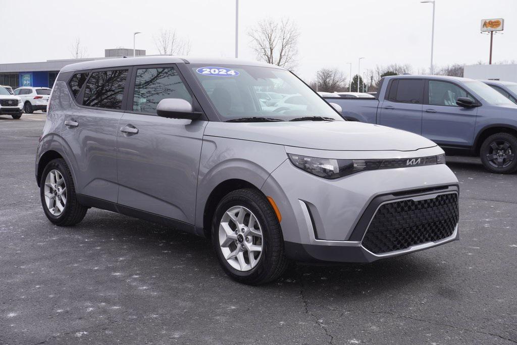 used 2024 Kia Soul car, priced at $17,990