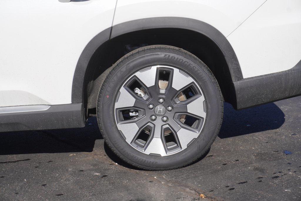 new 2026 Honda Pilot car, priced at $52,295