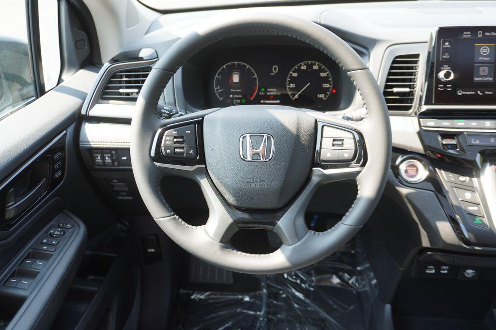 new 2026 Honda Odyssey car, priced at $46,379