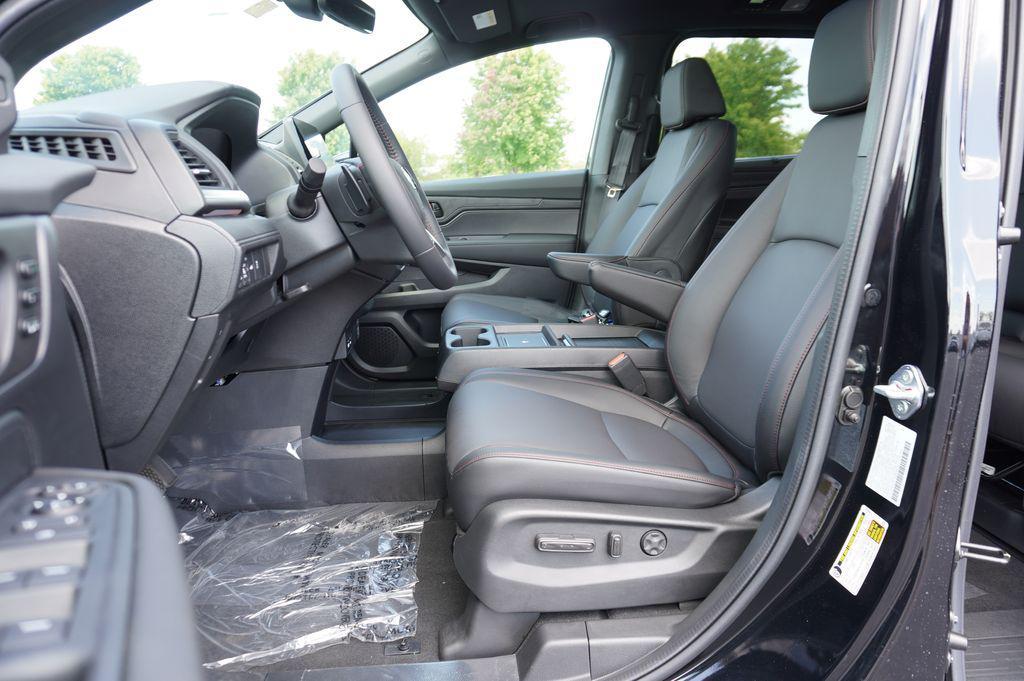 used 2026 Honda Odyssey car, priced at $41,990