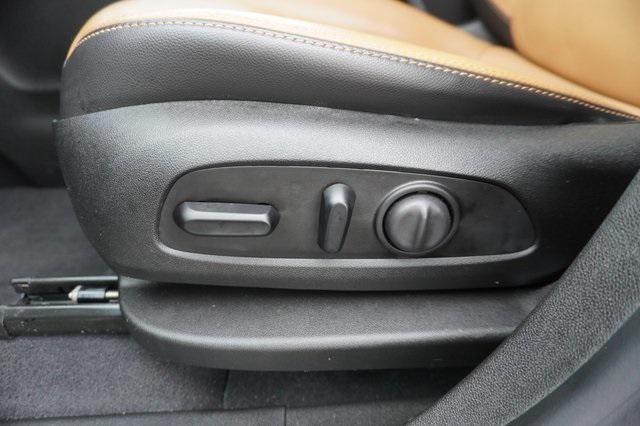 used 2020 Chevrolet Equinox car, priced at $16,490