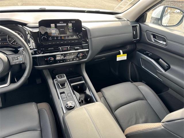 new 2025 Nissan Pathfinder car, priced at $39,324