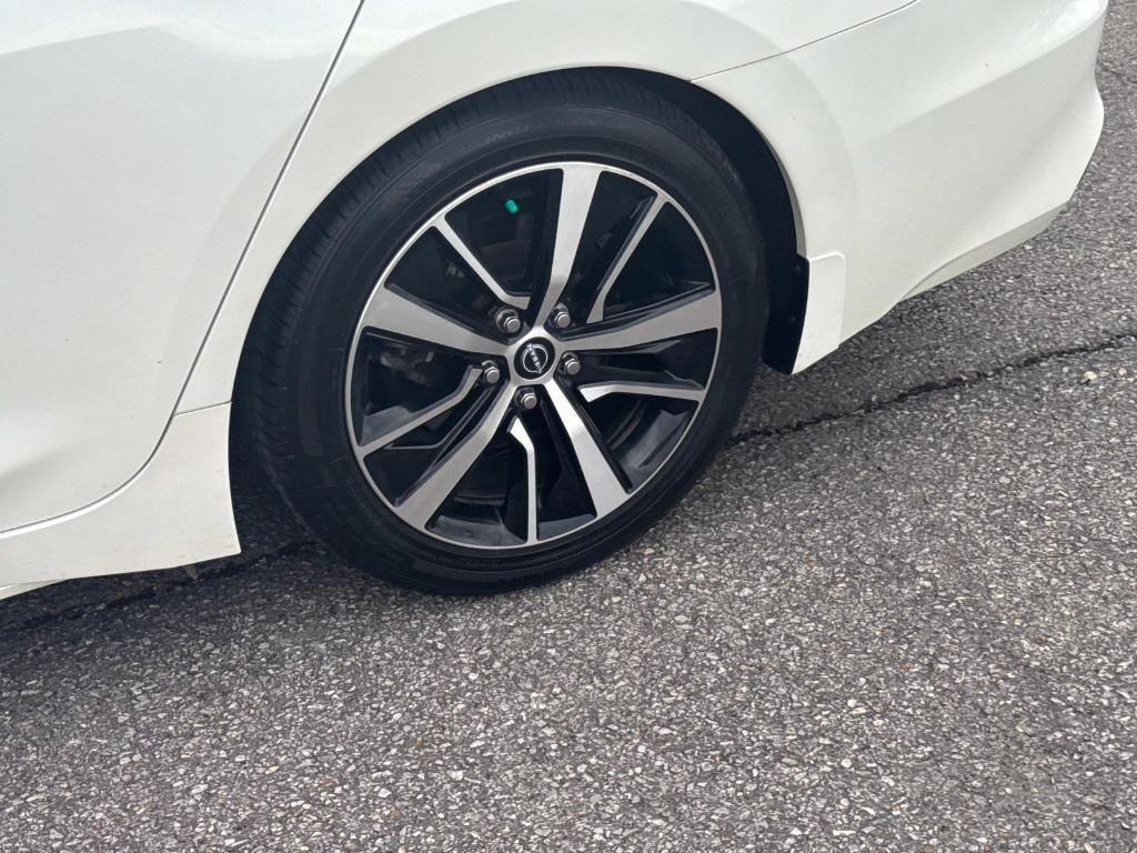 used 2023 Nissan Maxima car, priced at $24,486