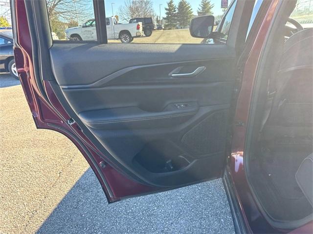 used 2024 Jeep Grand Cherokee car, priced at $27,969