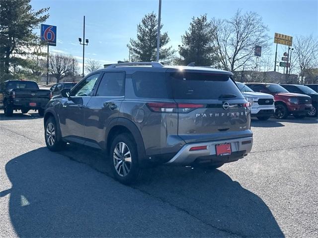new 2025 Nissan Pathfinder car, priced at $38,288