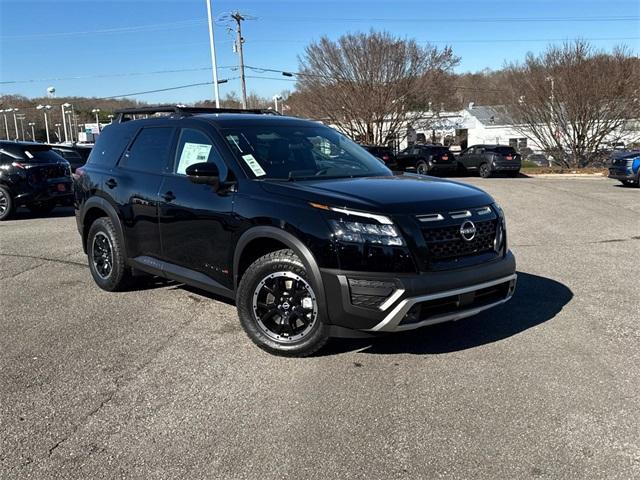new 2025 Nissan Pathfinder car, priced at $38,977