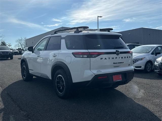 new 2025 Nissan Pathfinder car, priced at $38,977