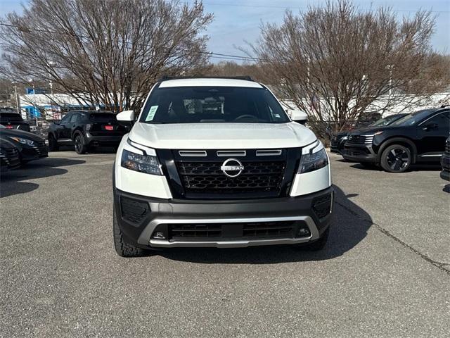 new 2025 Nissan Pathfinder car, priced at $38,977